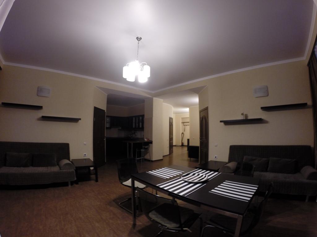 Apartment Vershina Домбай Стая снимка